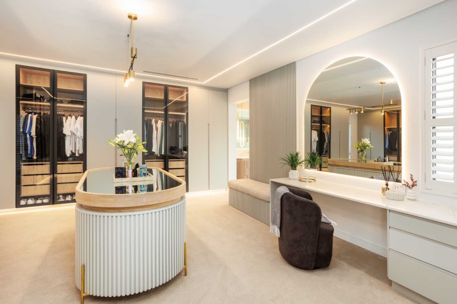 7 Bedroom Property for Sale in Val De Vie Estate Western Cape